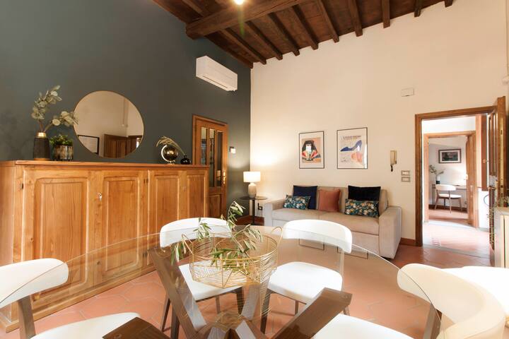 ❣ Tuscan styles w/ modern comforts NETFLIX AC WIFI gallery image 3