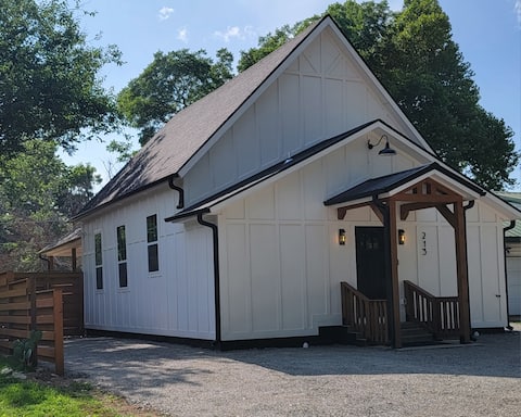 The Church House*Fully Furnished*Industrial Modern