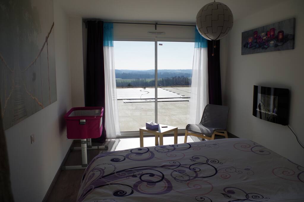 Chambre spacieuse avec vue sur la vallée du cher