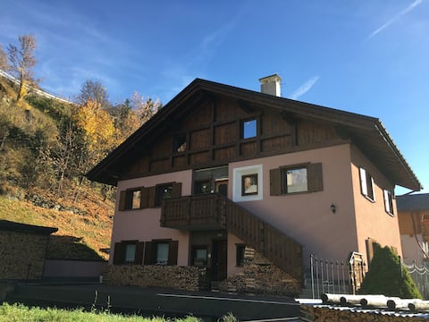 Top Airbnb: Casa Giulia app Bormio a 2-minute walk from Bormio in Valdisotto