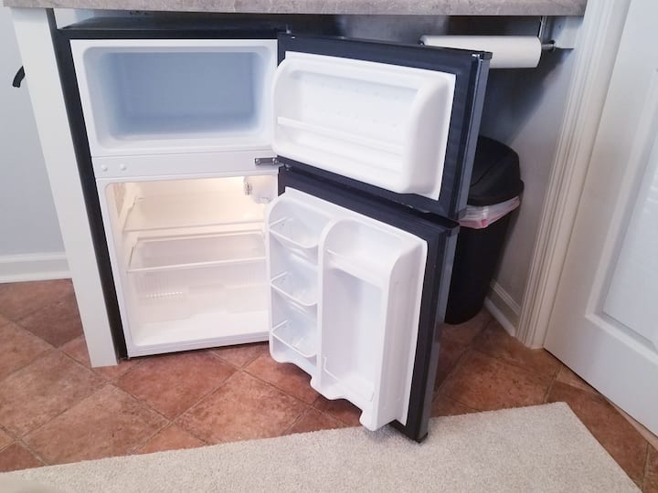 Tiny Studio No Cleaning Fee! - Charleston, SC