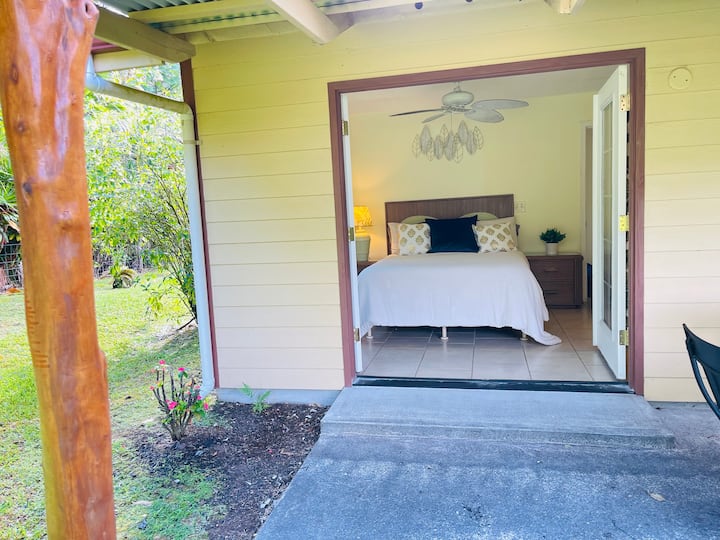 วิวจาก lanai เข้าห้องนอนหลัก 