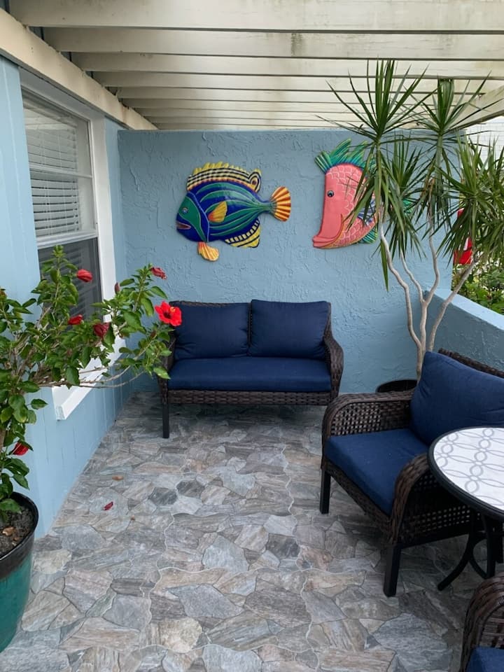 1600 Sq Ft Condo Fully Furnished On 2 Golf Courses