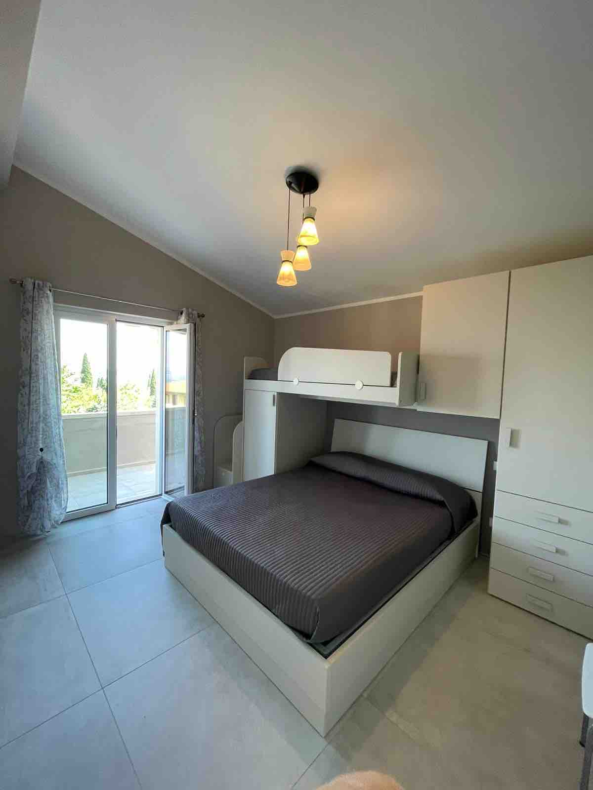 ห้องนอนเตียงควีน 