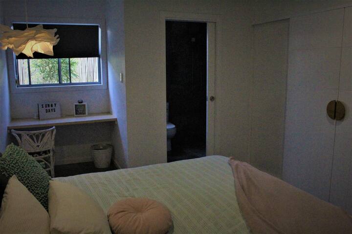 Salt Entertainer gallery image 5