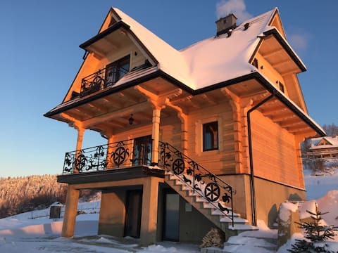 Top performing Airbnb: Między Nami Góralami, cottage in Podhale, Gorce in Gmina Czorsztyn
