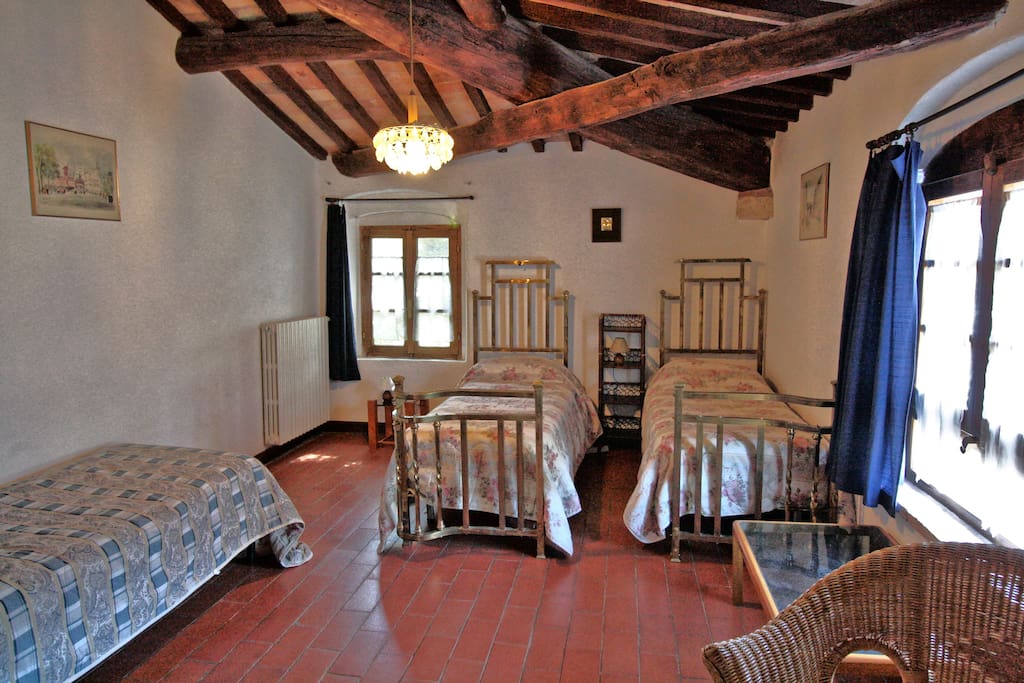 Camera 2 appartamento Mistral