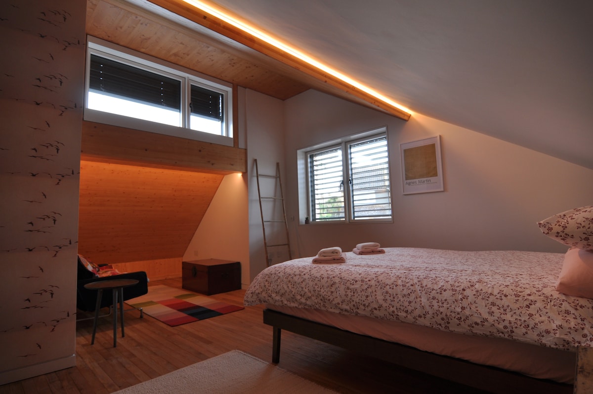 Bedroom 2 looking at reading/relaxing snug