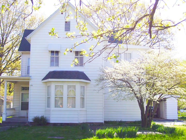 Sparta Vacation Rentals & Homes Illinois, United States Airbnb