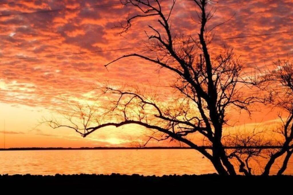 Enjoy the sunsets on the Currituck Sound with live entertainment, a cold beverage, and seafood onsite at Sunset Grill & Raw Bar.