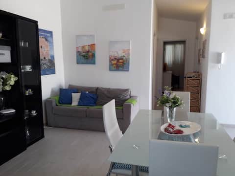 Annuncio Airbnb popolare: The House on the Sea - Attic a Balestrate