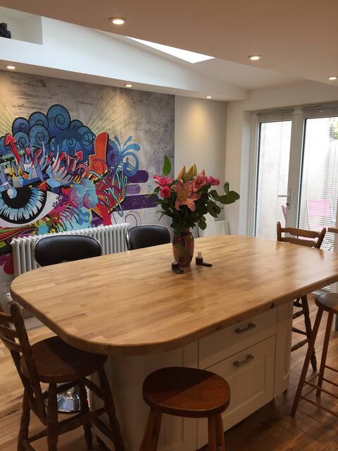 Funky 3bed family home, central with outside space