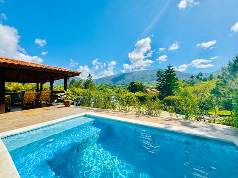 La Casita de Jara!  Beautiful mountain view.