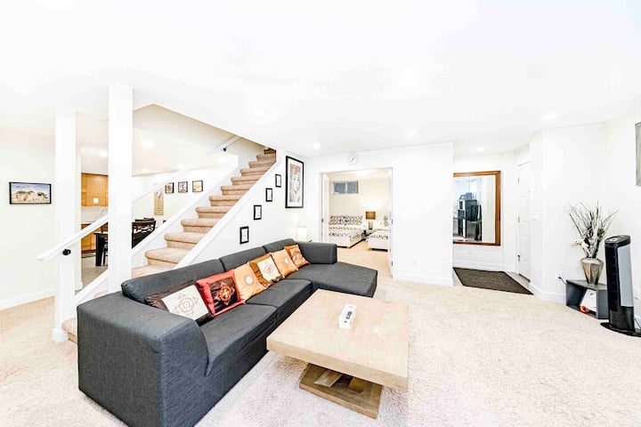 Big Luxury Basement Suite Near Downtown Vancouver Guest Suites For Rent In Vancouver British Columbia Canada Big Luxury Basement Suite Near Downtown Vancouver Guest Suites For Rent In Vancouver British Columbia Canada