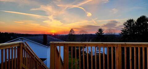 Beautiful Mt Airy Home -Wine Country, Views!
