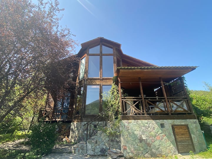 Грузия Villa Ananuri