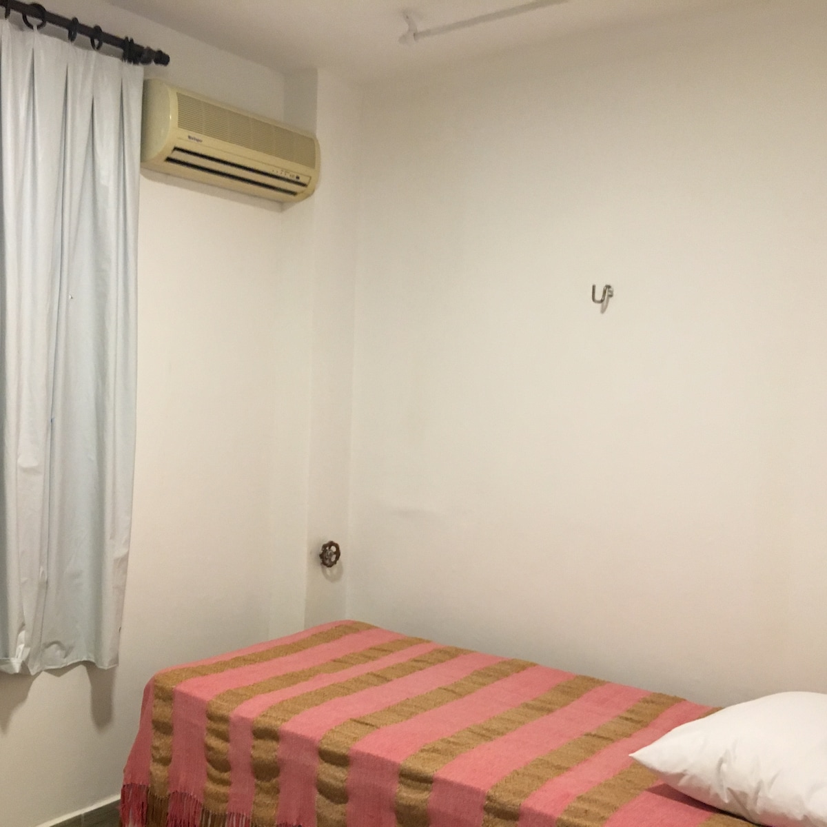 Habitación individual 02