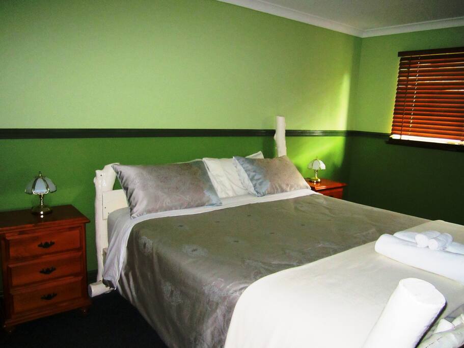 "The Lodge" bedroom 1