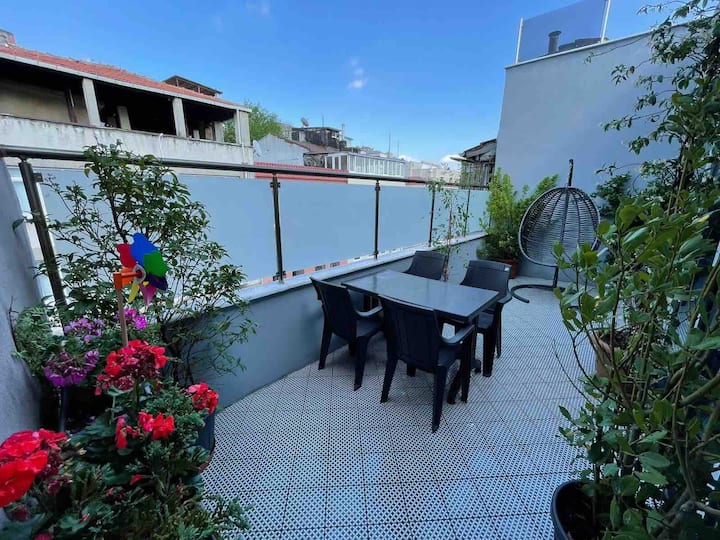 No:5 Lux 70 m2 1+1 Suite,GalataTower View, Terrace