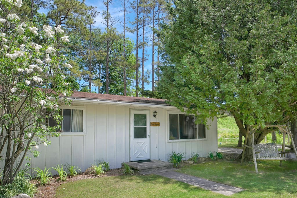 front of Evergreen Cottage (duplex with Chestnut Cottage)