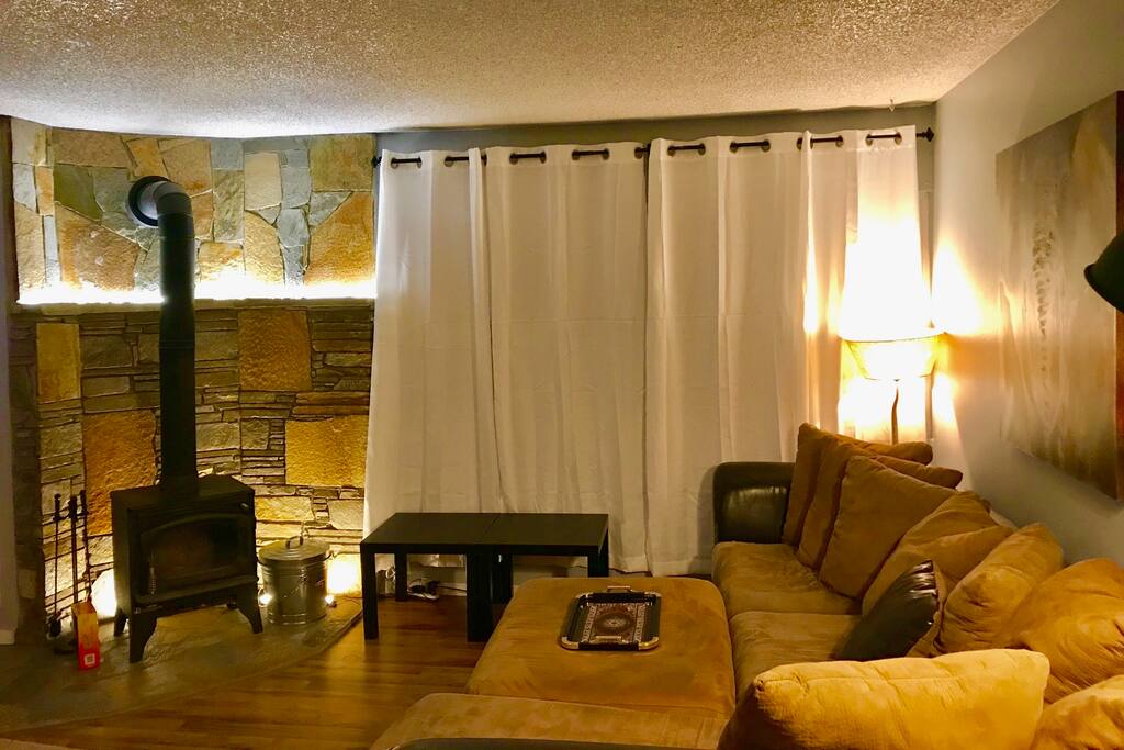 Welcome to Mammoth! Our home is warm, with a fireplace/wood stove. Located right in the center of town.