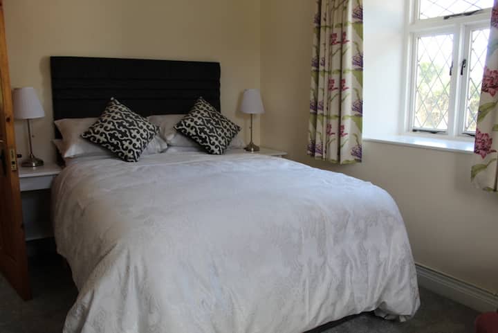 غرفة النوم 1