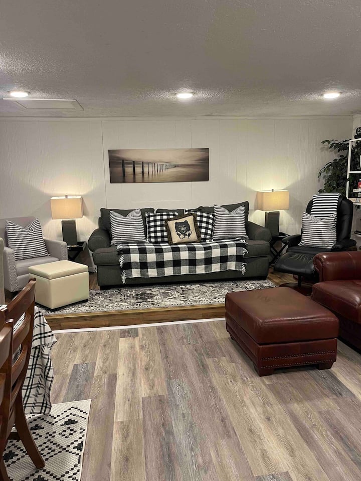 Private Guest House With Lakefront Views - Lake Barkley