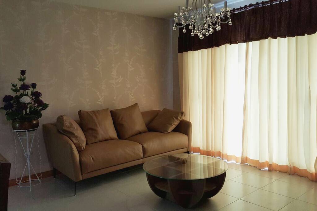 Comfort room with the view of Bangkok Skyline