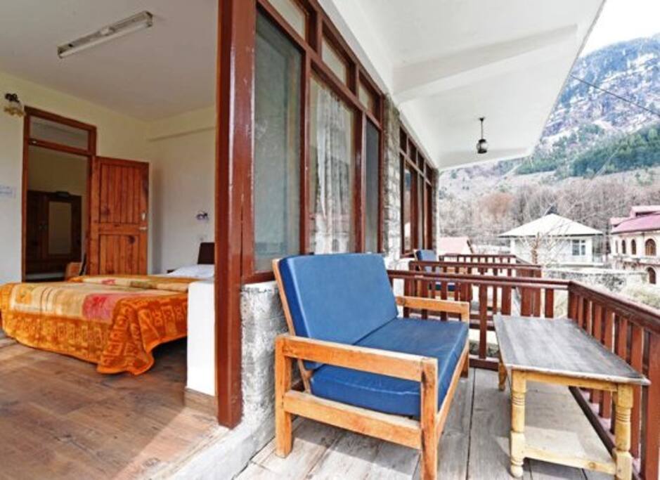 Balcony Room