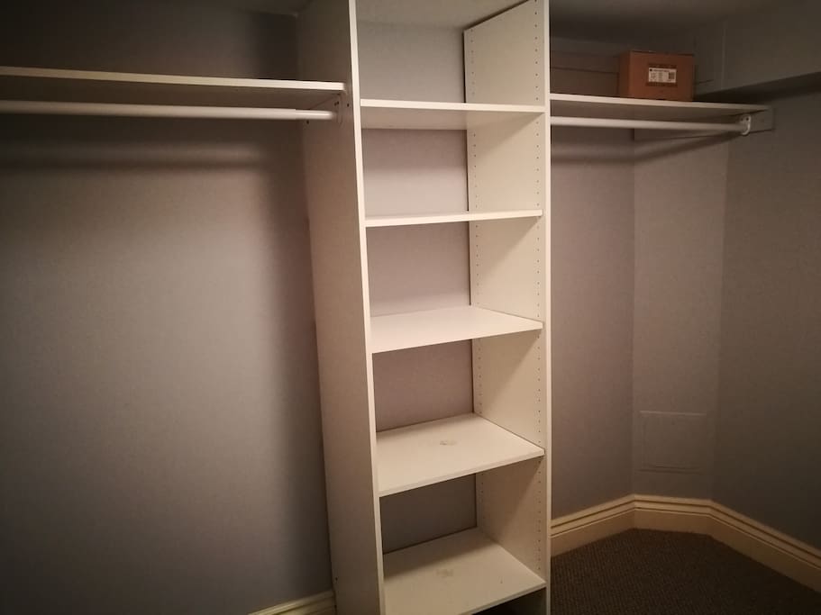 Walk-in closet