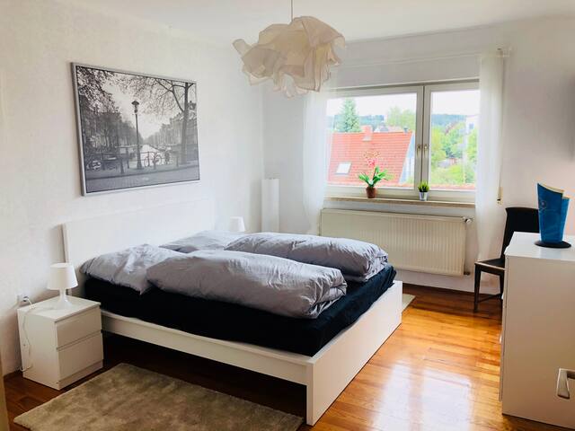 Große Wohnung für bis zu 8 Personen in Pleinfeld!