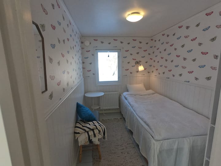 غرفة نوم 2 بسرير زنبركي بوكس 90 سم.