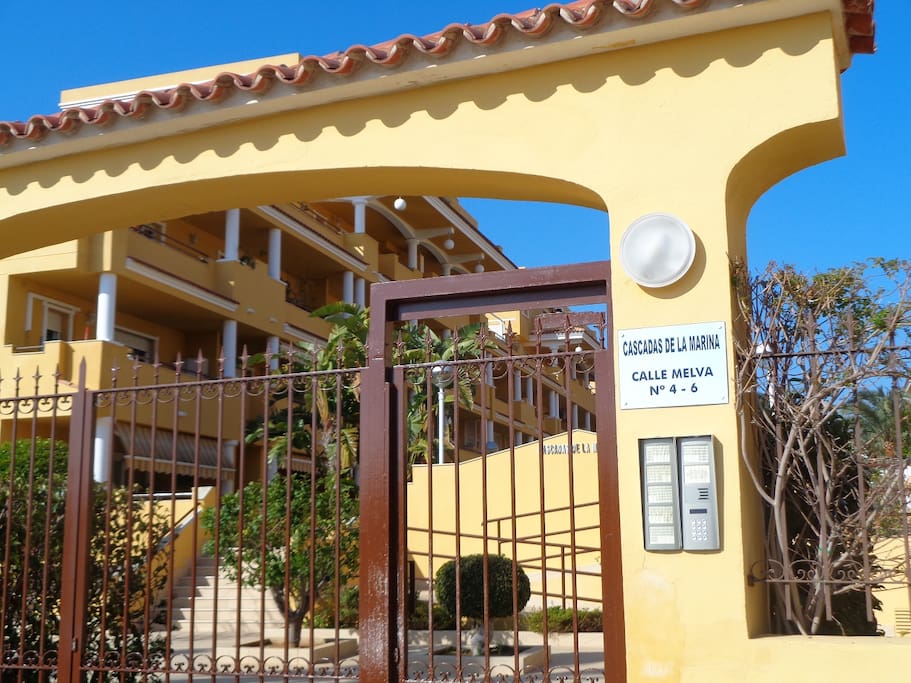 Entrée de la Résidence, sécurisée