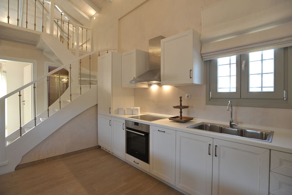villa white