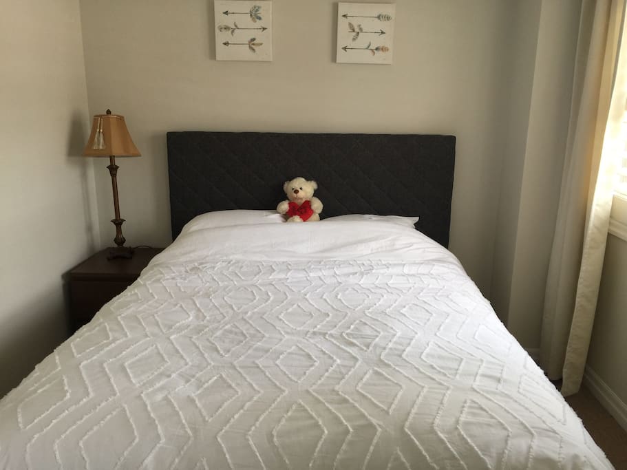 Queen size bed