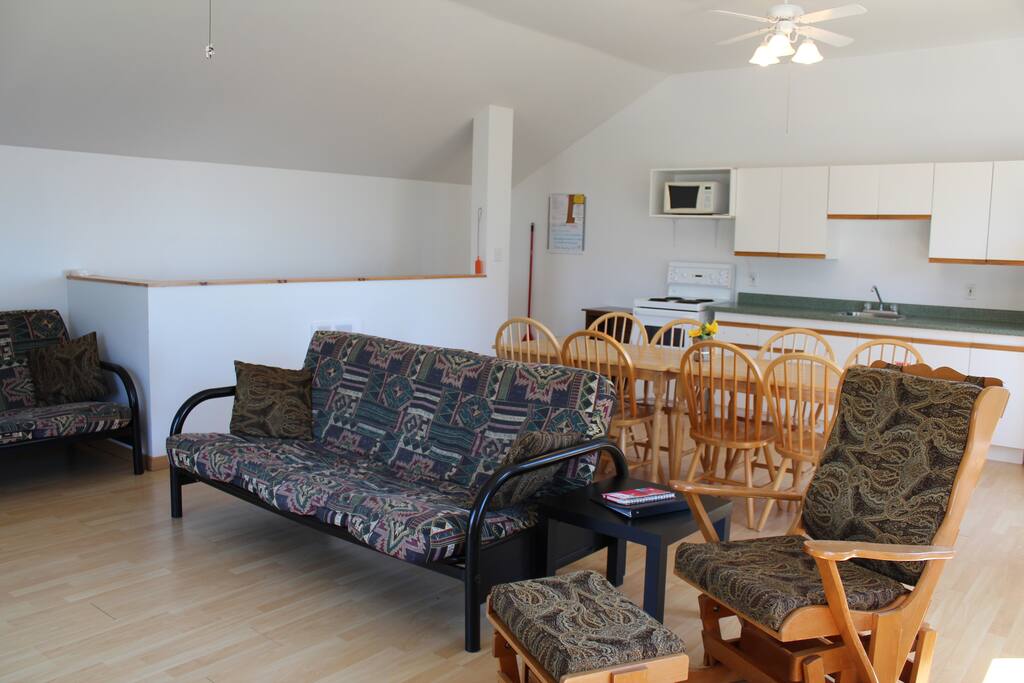 Living area (upstairs)