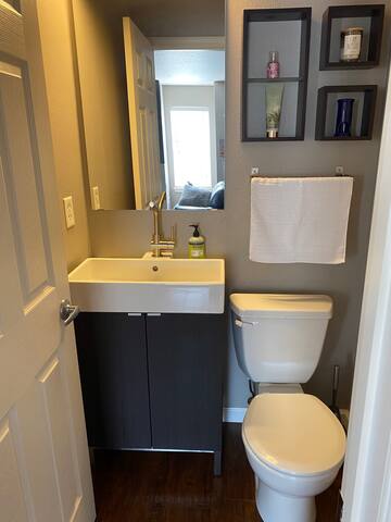 F138 gallery image 3