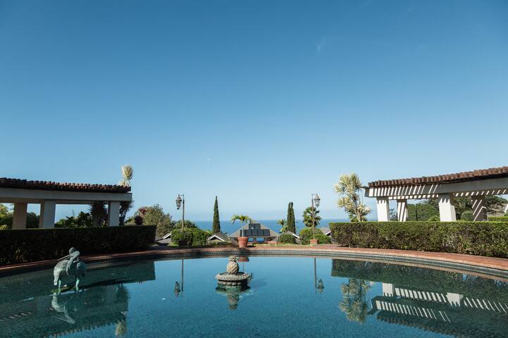 The Sullivan Estate & JK7 SPA Retreat gallery image 4