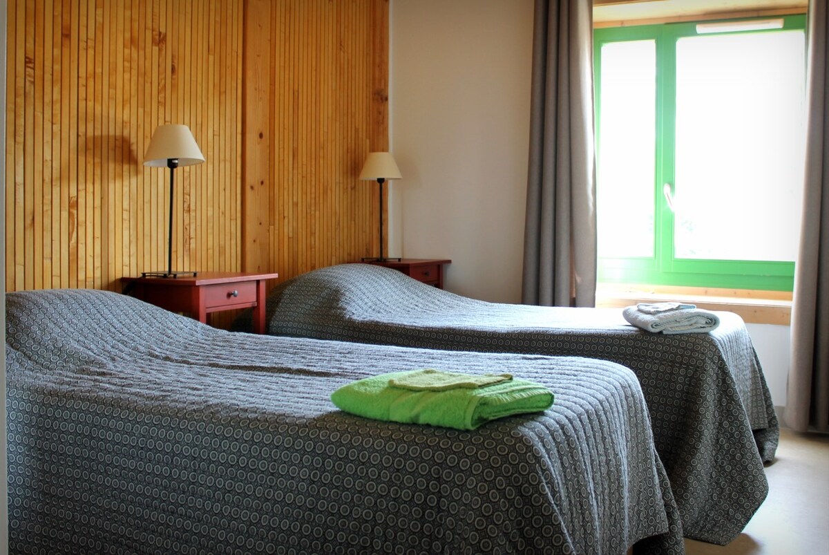 Prízemná spálňa zelená chalupa 6 osôb