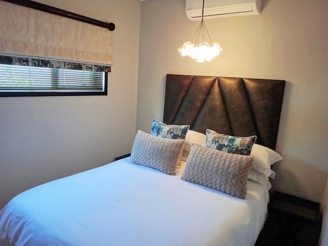 Modern Goldfields Apartment