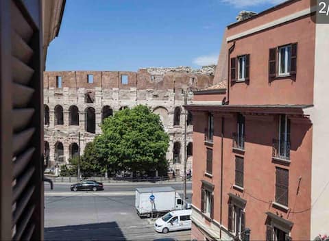 Aurora at Colosseo
