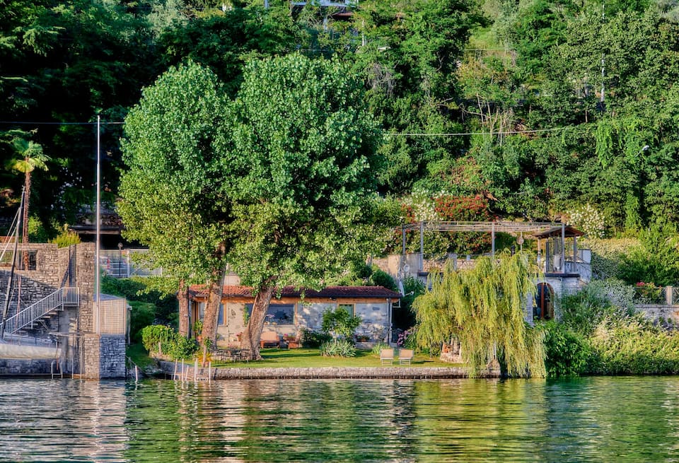 A garden cottage on the shore of Lake Como, Lierna, Lombardy, Italy, photo 2 of 10