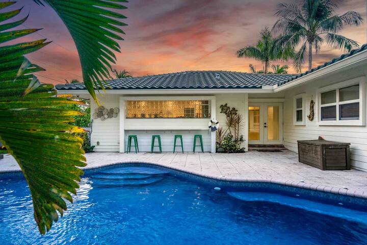 On Ocean Dr Ask about weekly stay discount! gallery image 3