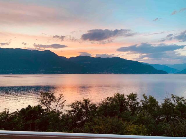 Studio Belmonte mit direktem 180° Seeblick