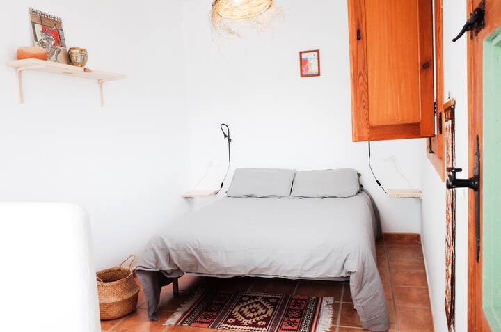 Dormitorio 1 / საძინებელი 1