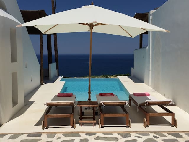 casasulmediterraneo, Villa with seaview and pool