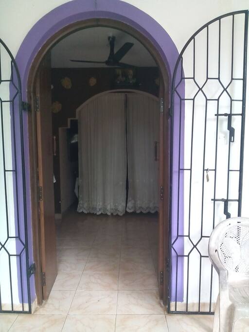 Bungalow entrance