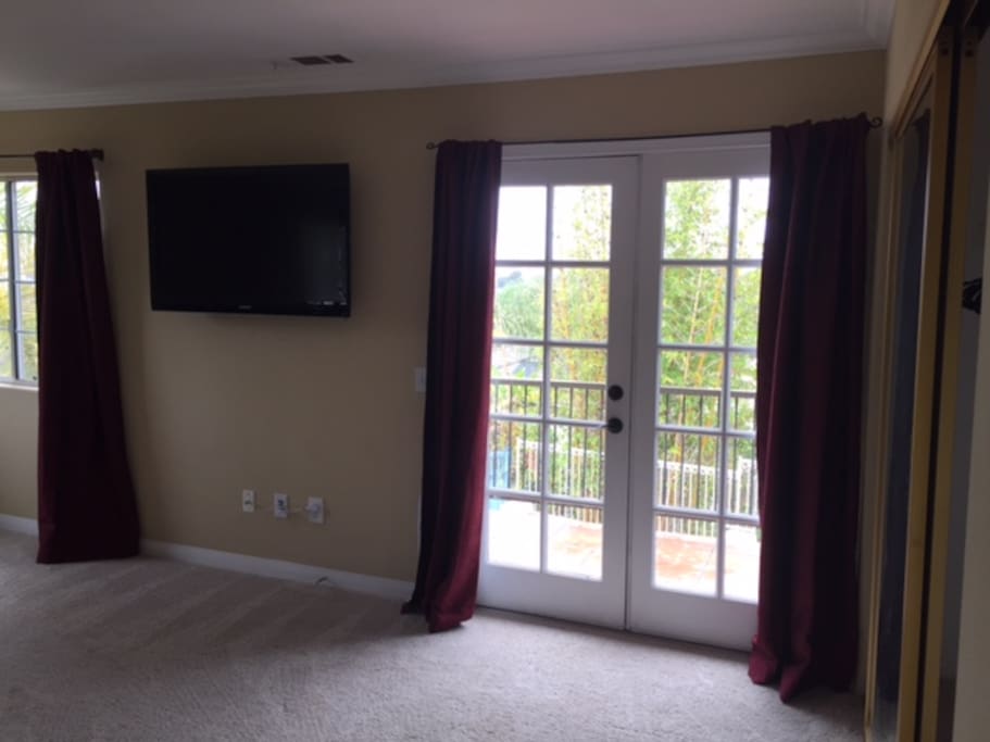 Balcony Door / TV