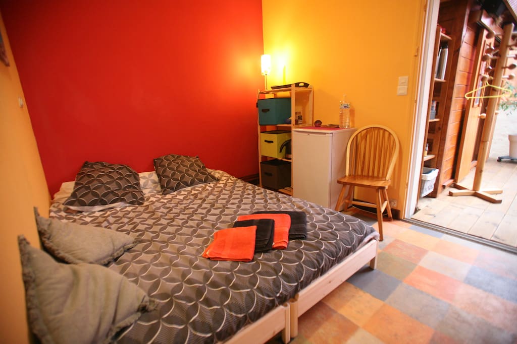 Chambre lit double 2 personnes