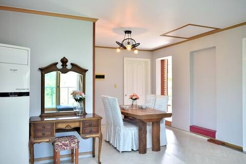 Full Light Nest Pension_25 pyeong, room 2 + living room, Gangwon-do, Namdaecheon Valley (water play)